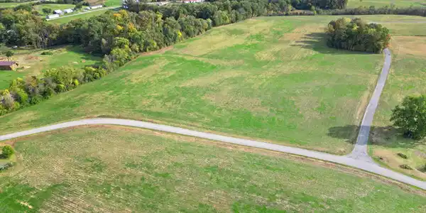 Image 3: 29-web-or-mls-DJI_0521 - Copy - Copy (2)