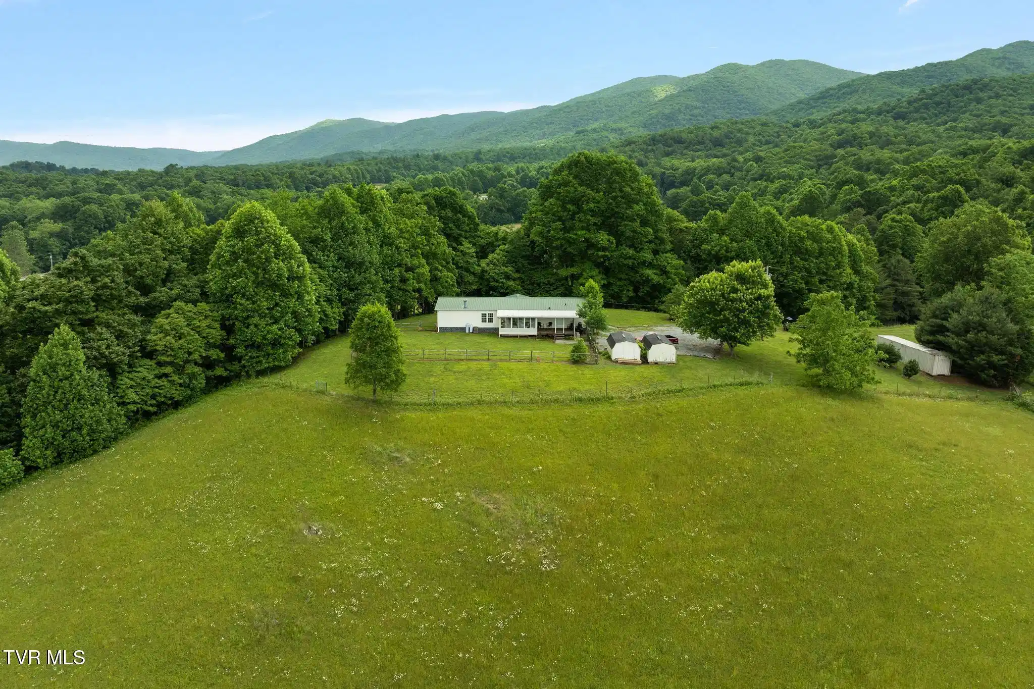 Image 1: DJI_0203