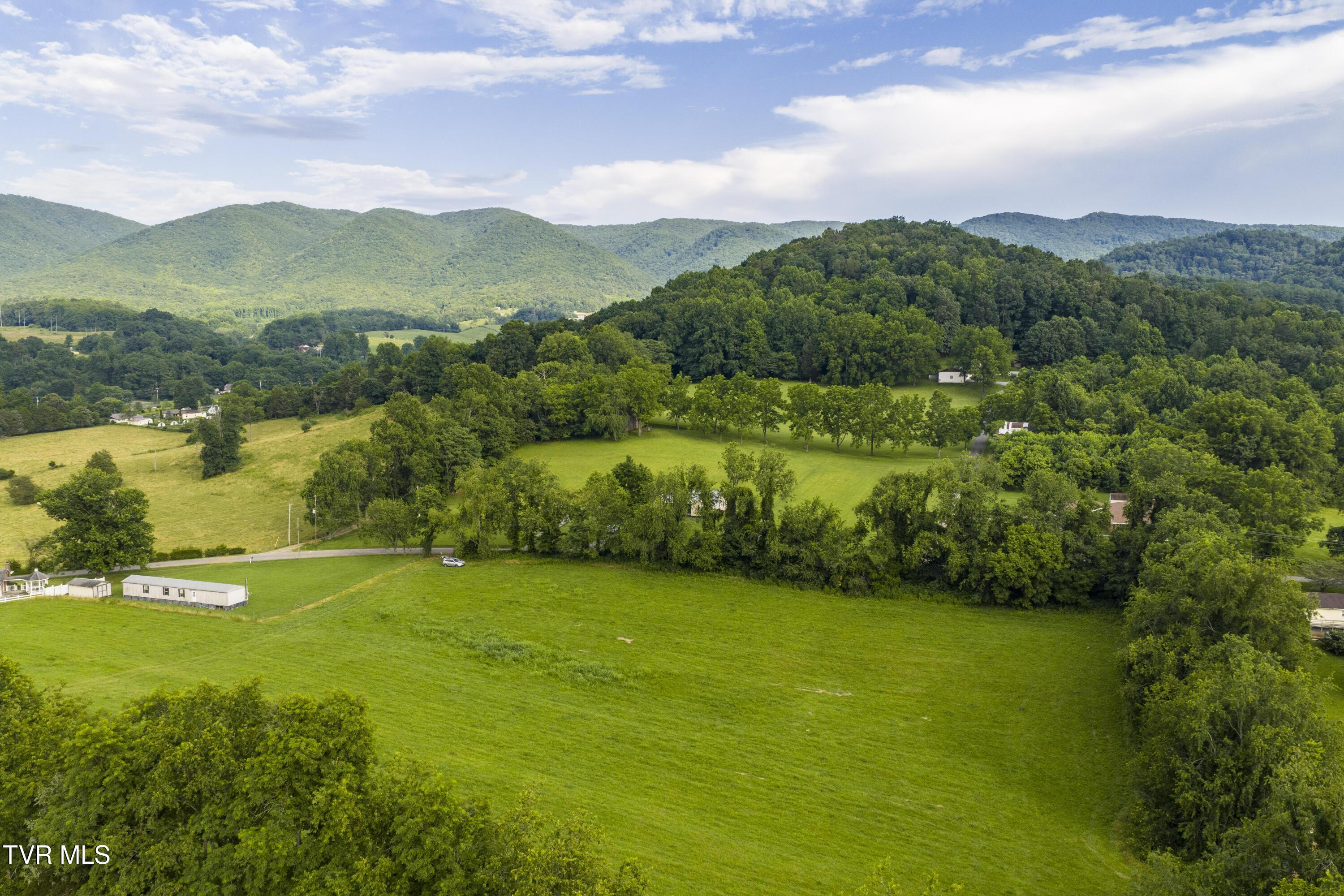 Image 3: WillowSprings-Aerials-32