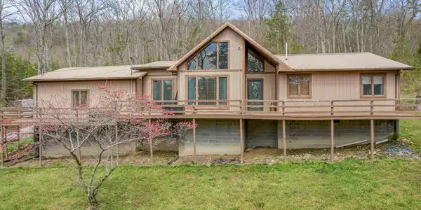 871 Mountain View Road