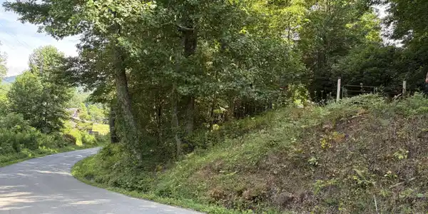 848 Fairview Road