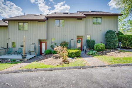 209 Willowbend Lane