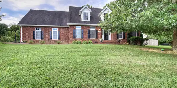 1083 Carriage Hills Place