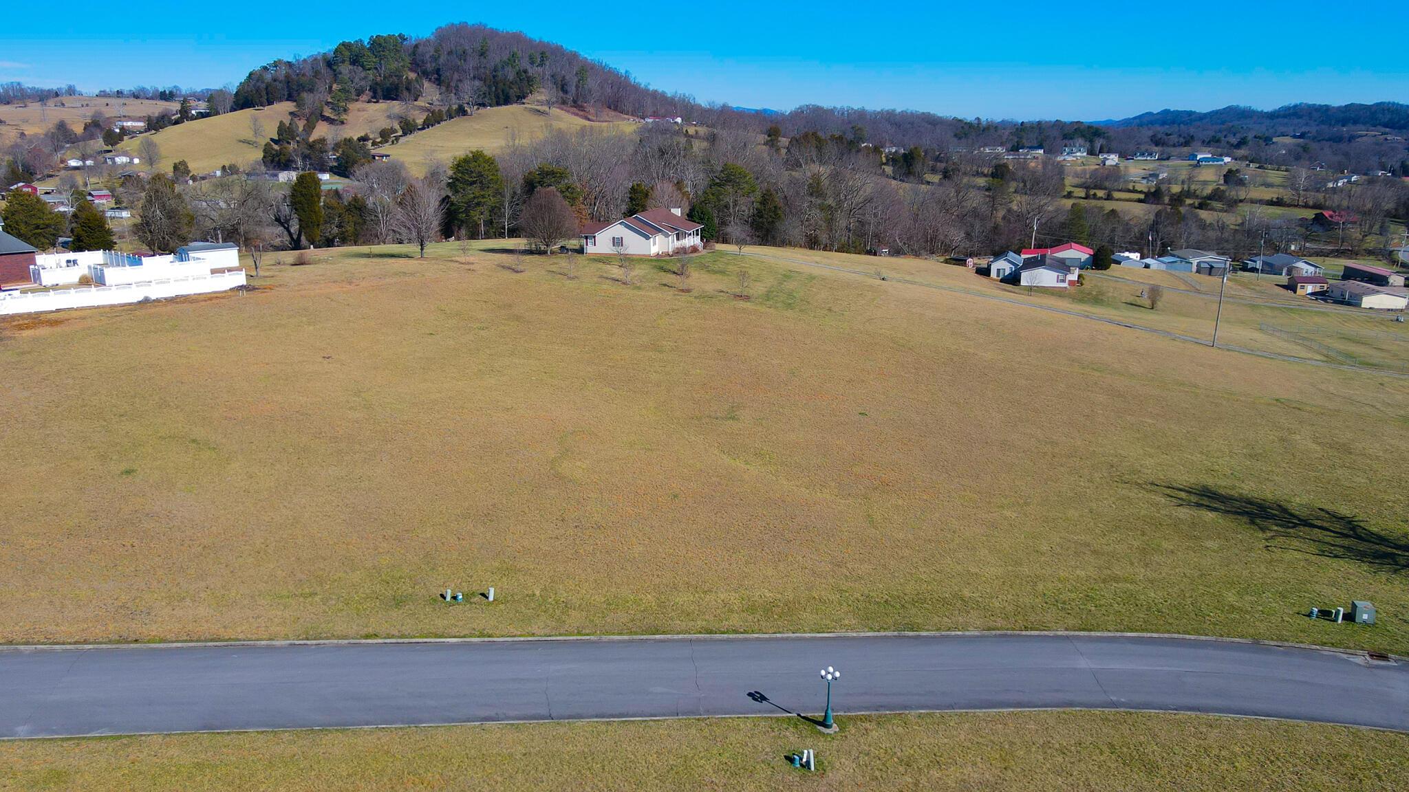 Image 4: 15-17 Aerial Frontal