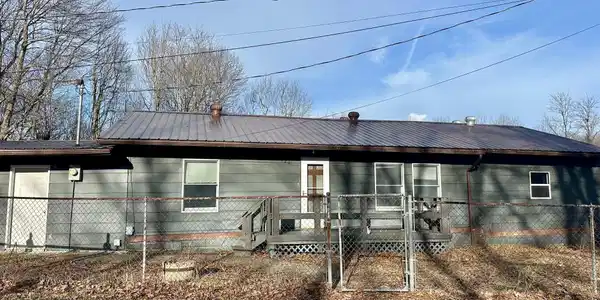 2924 Lark Road