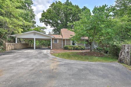 111 Skyline Drive