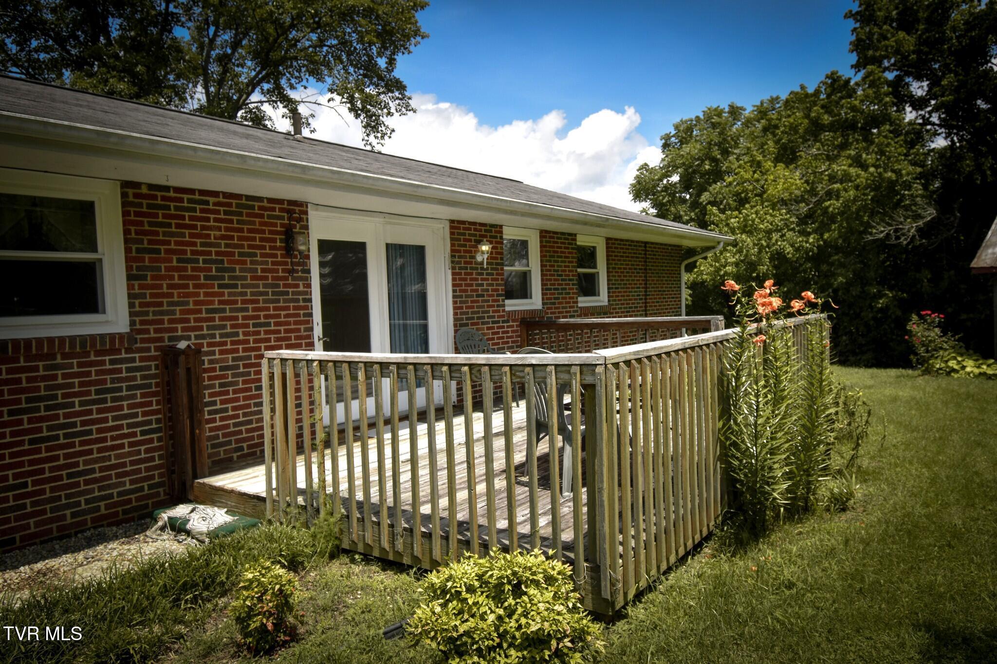 Image 3: PrincetonBackDeck