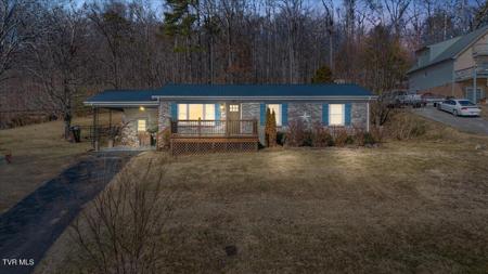 407 Pine Ridge Road Road