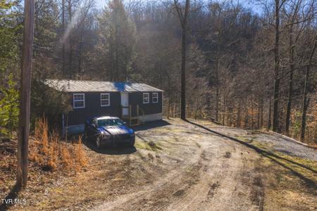 637 Jacobs Hollow Road