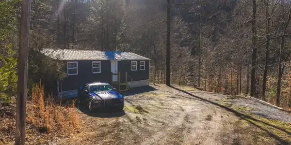 637 Jacobs Hollow Road