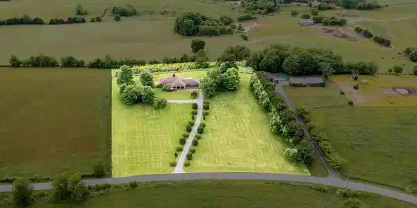 Image 3: Aerial Photo of 173 Dward