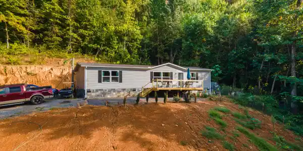 4670 South Highway 66