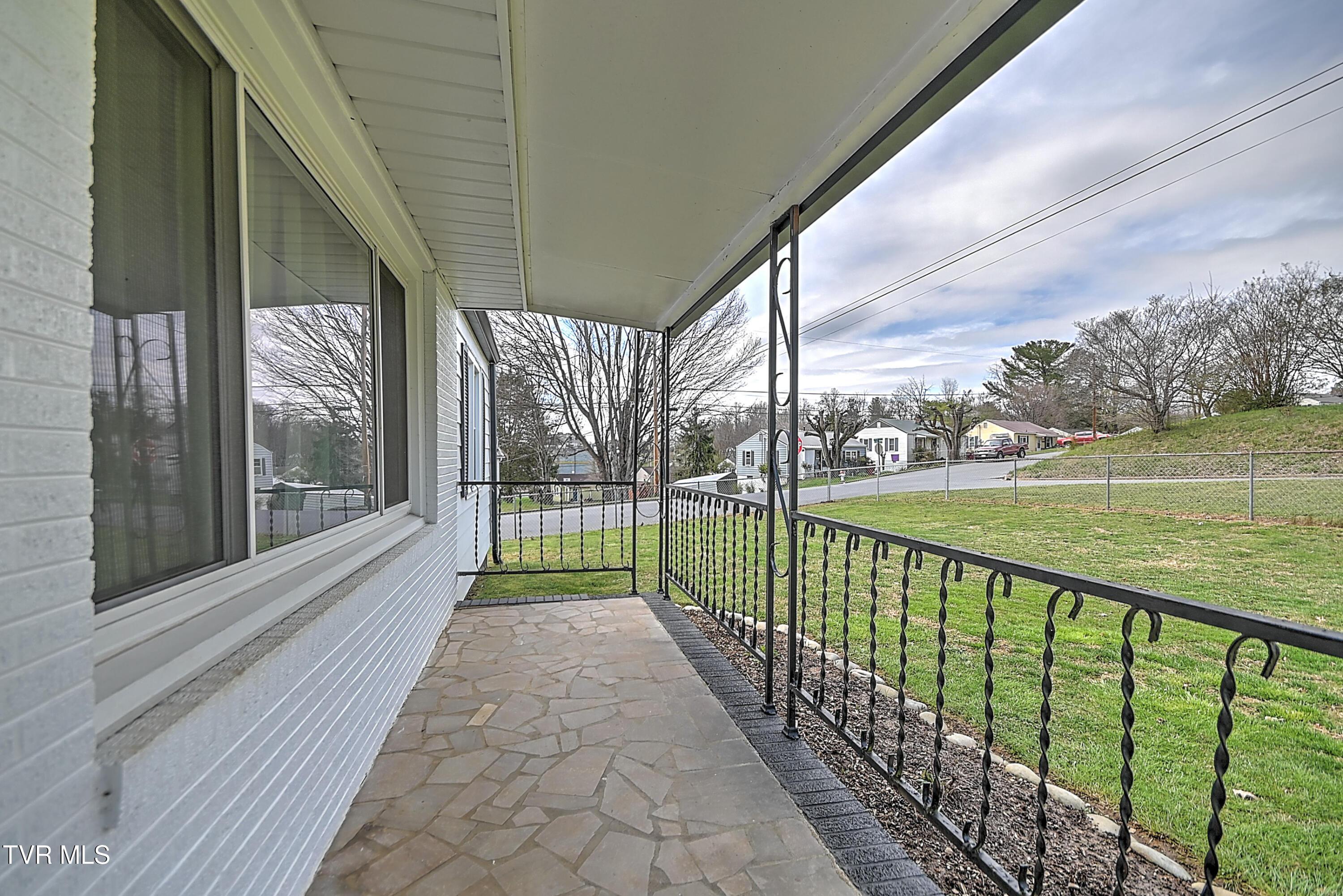 Image 3: 1017 Harding Kw-4