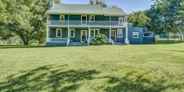 4743 Greenwood Drive