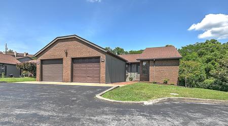 465 Manor Drive