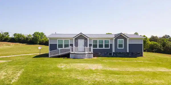 822 Sunlight Road