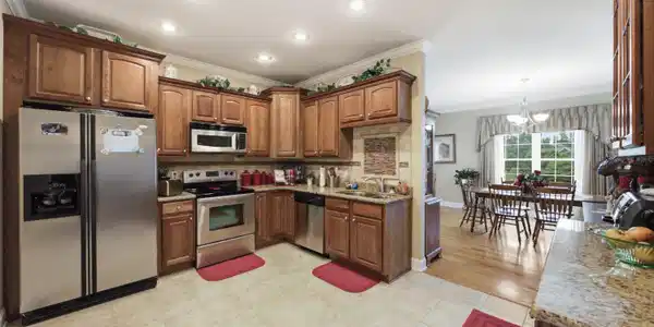 Image 3: 118 Laurel Canyon, Johnson City, TN