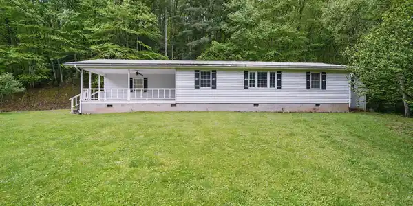 430 Arrowhead Drive