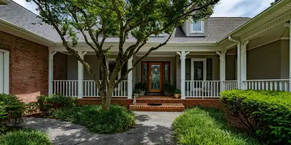 Image 3: 105 Black Thorn Dr (6 of 29)