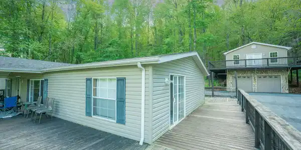 100 Edwards Ridge Road