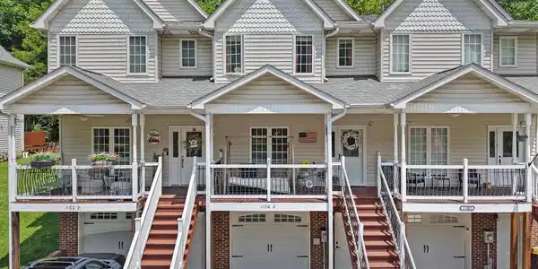 1100 Cherokee Road