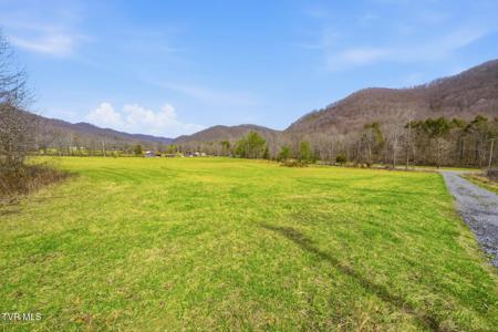 724 Dry Creek Road
