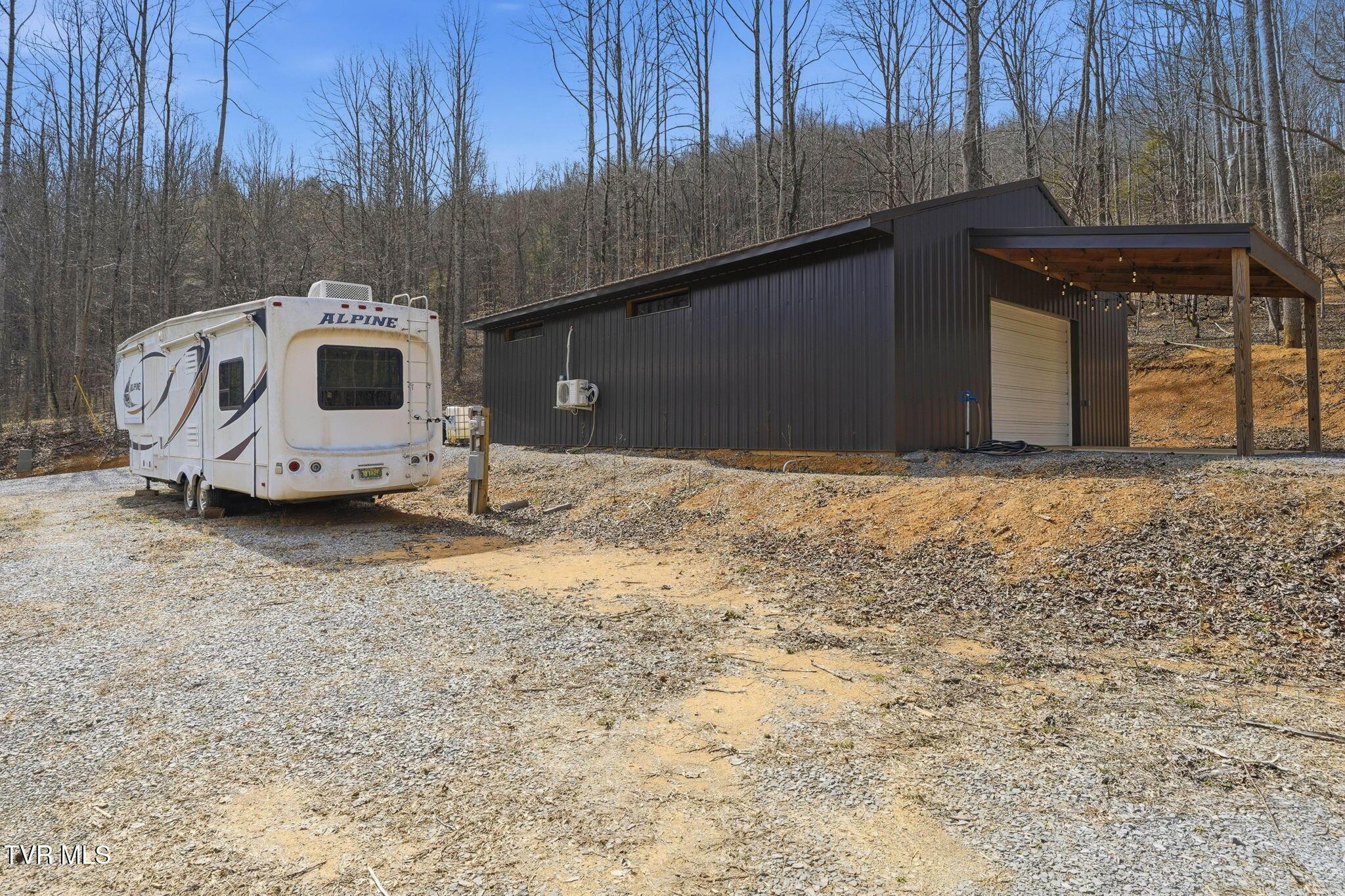 Image 4: 26-web-or-mls-720 Dry Creek Rd-8