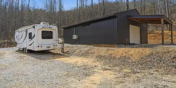 Image 4: 26-web-or-mls-720 Dry Creek Rd-8