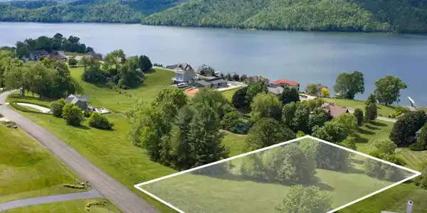 Image 4: 4-web-or-mls-DJI_20260509154926_0460_D
