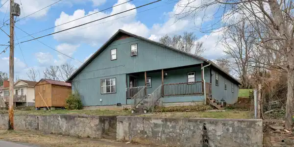 1109 Arney Street