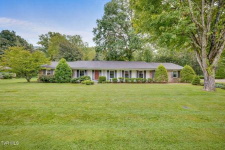 2052 Canterbury Road