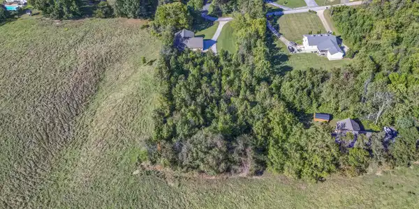 Image 3: 124 Leedy Ln (3)