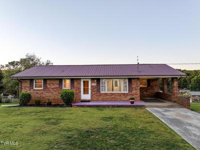 135 Walton Circle