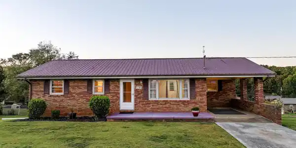 135 Walton Circle