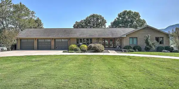 535 Church Lane