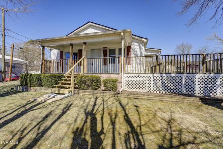 1400 Leeland Drive