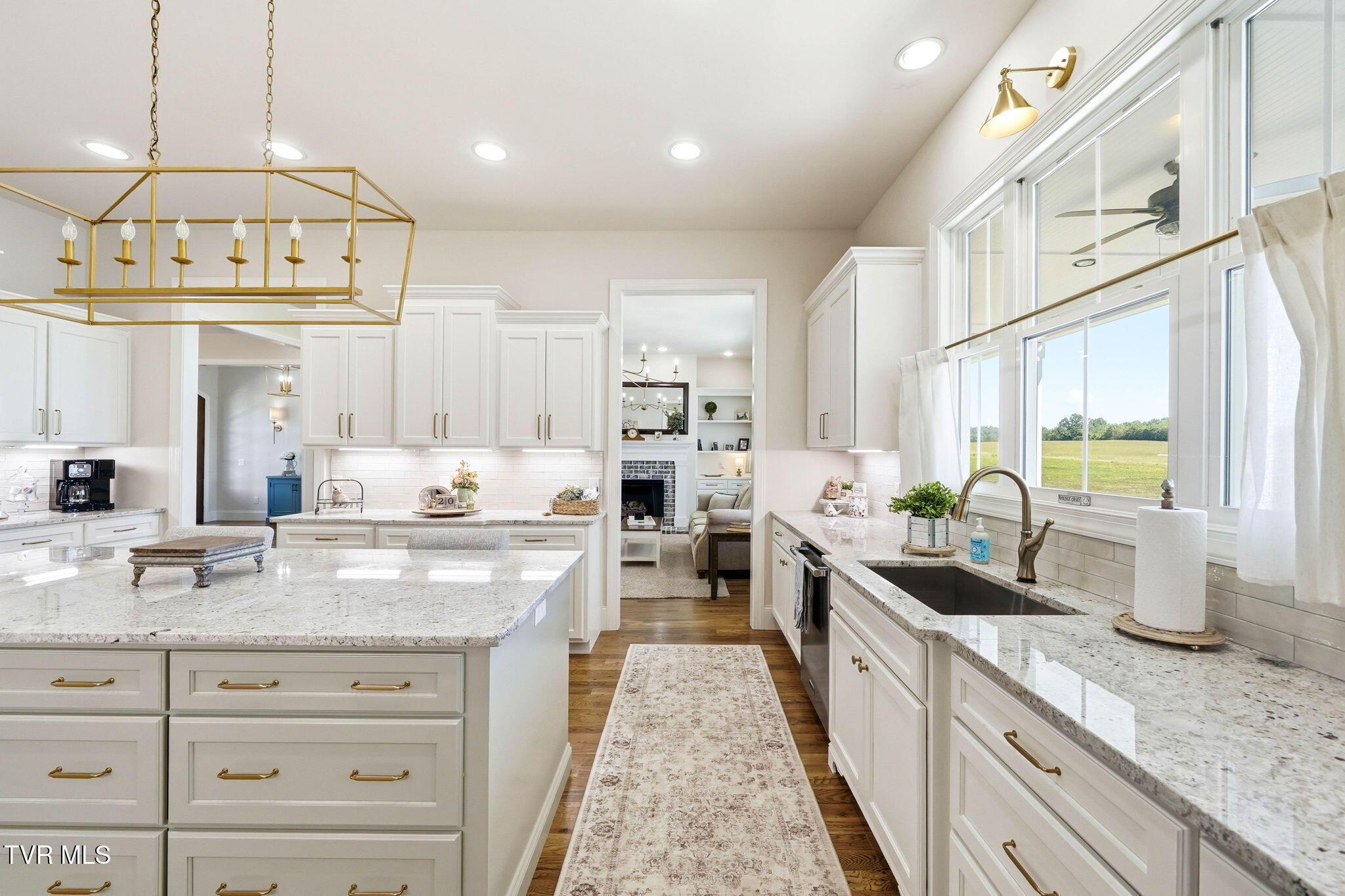 Image 3: 3-web-or-mls-7242 Wolfe Ridge Ct-11