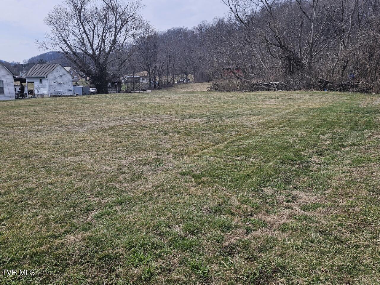 Image 3: land3