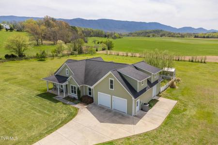 212 Forked Deer Road