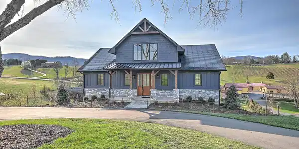 Image 4: 232 Farmhouse Village Trl DS-3