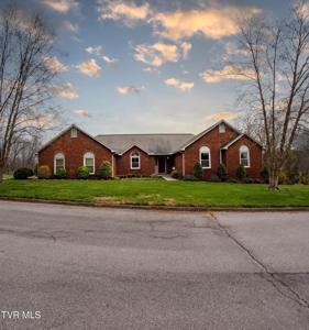 1024 Wandering Drive