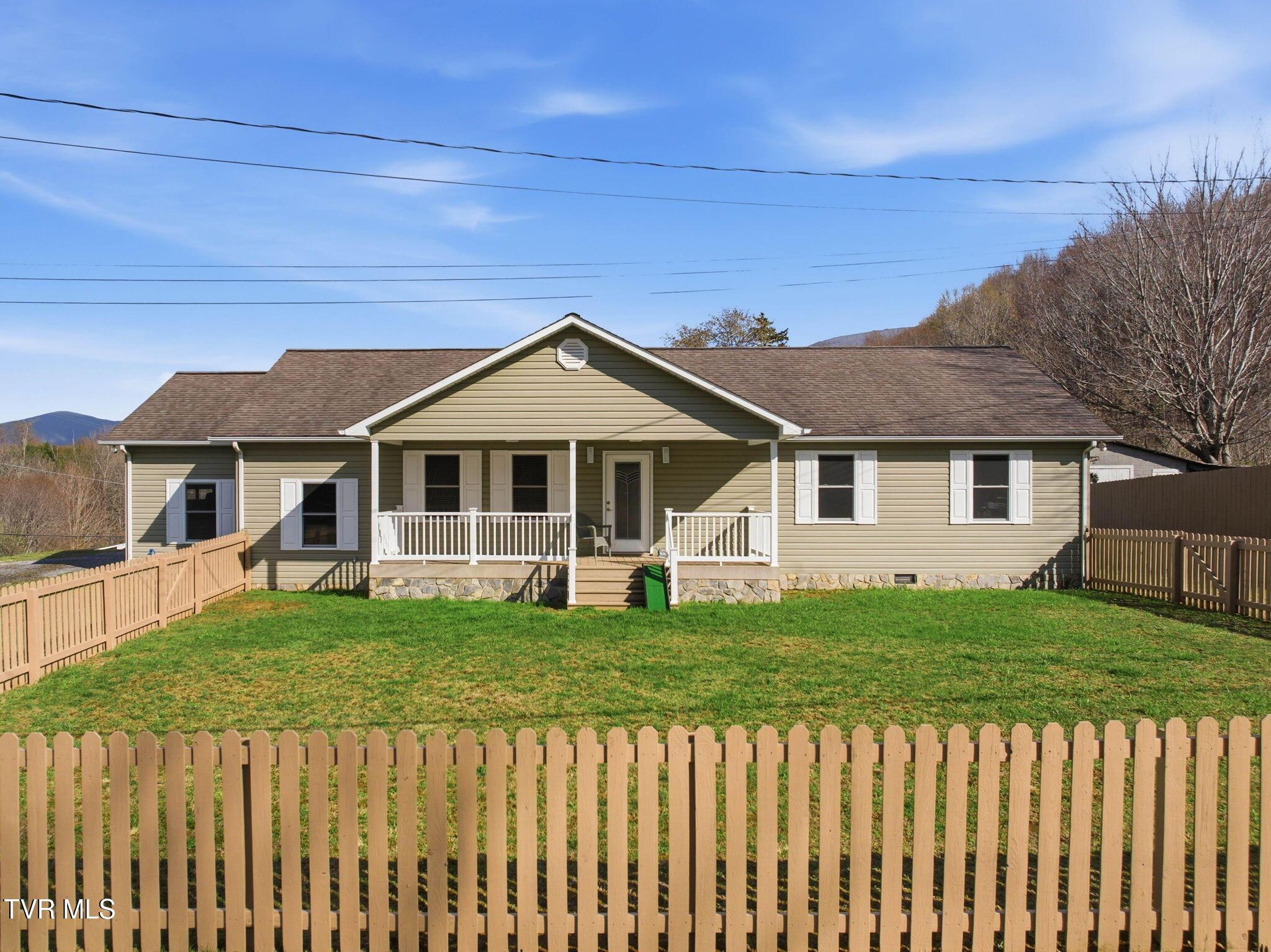Image 1: 1-web-or-mls-419 Cove Creek Rd-1