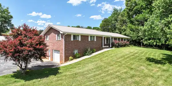 595 East Allens Bridge Road