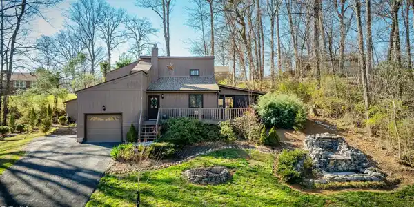 504 Kimbark Lane