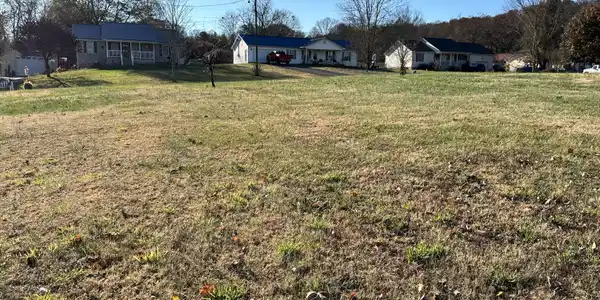 468 Austin Cir Circle