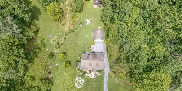Image 4: 7519 Wolf Run Rd-4