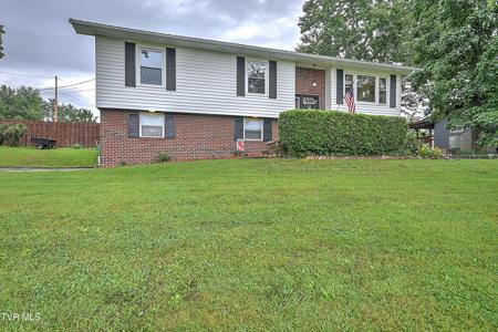 118 Greenmeadow Lane