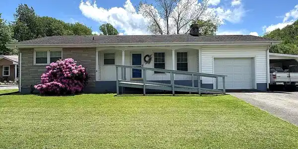 512 Cloudland Drive