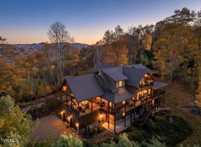 7464 Callalantee Drive