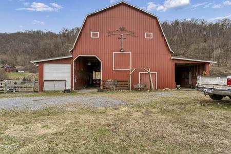 124 Bill Crawford Road